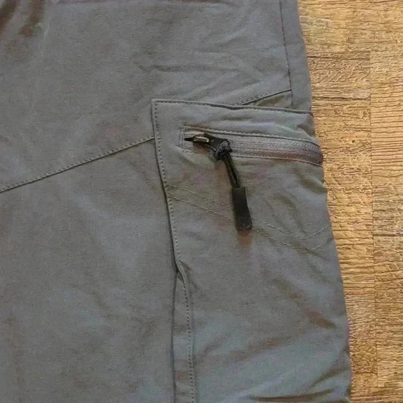 NWT Volita mens outdoor recreation gray shorts medium - Picture 2 of 4